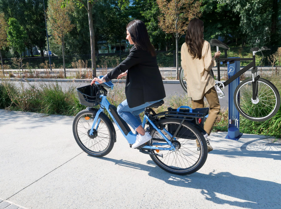 Station d'entretien pour vélos - Borne réparation vélos